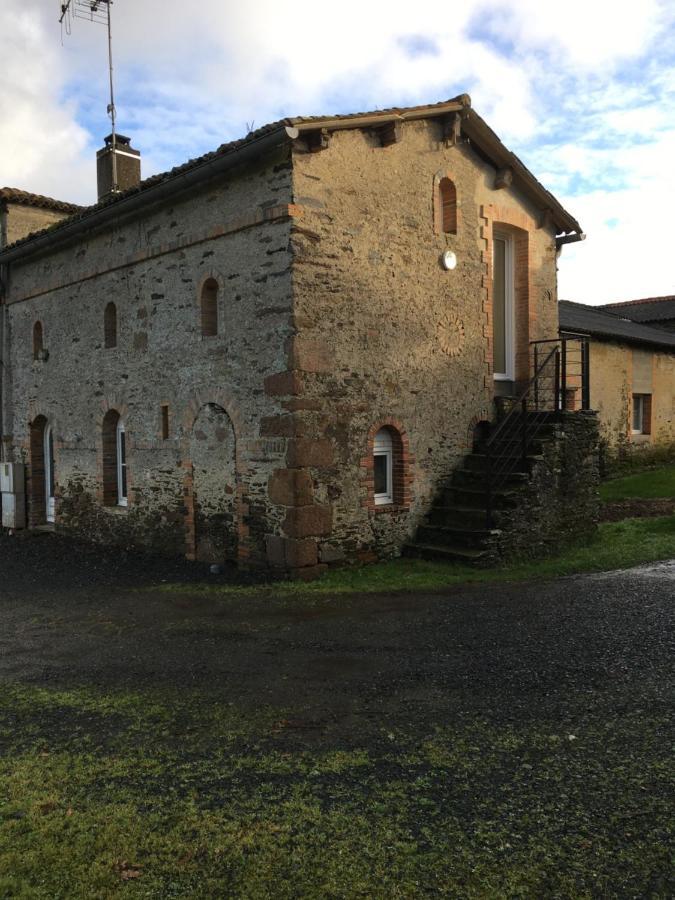 Cabanes Et Studios A La Bernardiere Sevremoine Eksteriør bilde